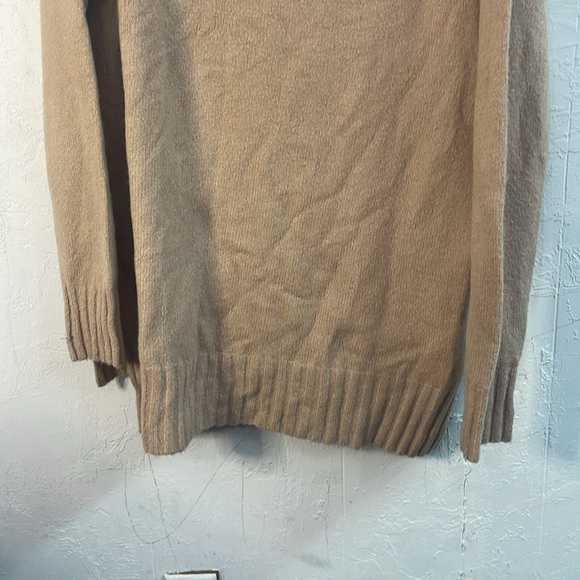 Turtle neck sweater dress - Picture 3 of 3